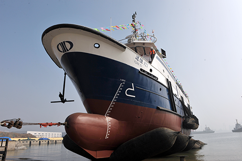 北船公司承建中水摩洛哥项目375米 双甲板拖网渔船首制船成功下水